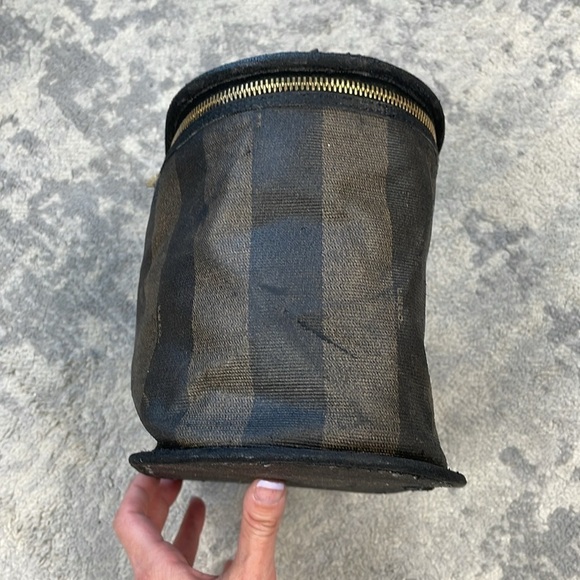 Vintage Fendi Pequin Stripe Vanity Cosmetic Case Top Handle Zip Around Toiletry - Picture 9 of 17